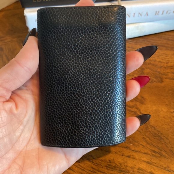 💯 AUTH. Chanel vintage black caviar leather key holder /keychain - Picture 6 of 12